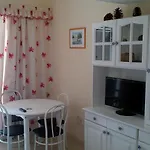 Cool Duplex In Playa Americas 아파트 플라야데라스아메리카스
