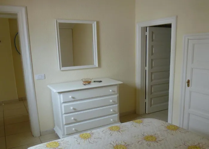 Cool Duplex In Playa Americas 아파트 플라야데라스아메리카스